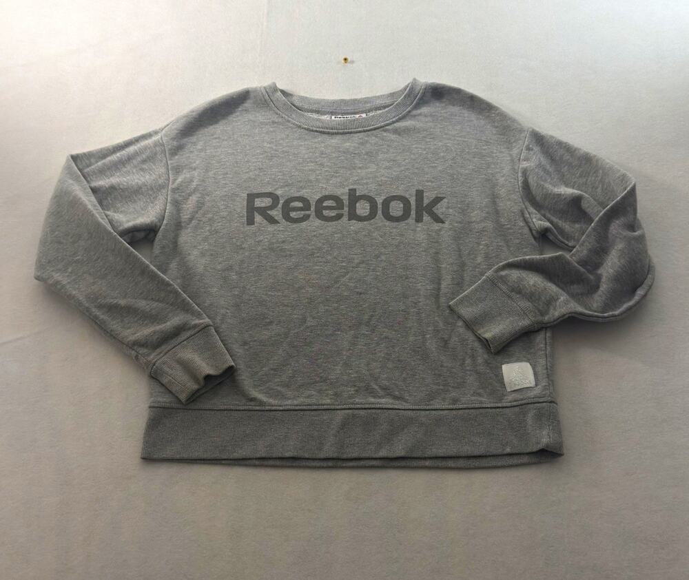 Reebok Women’s M Gray Logo Crewneck Sweatshirt Cropped Boxy Athleisure